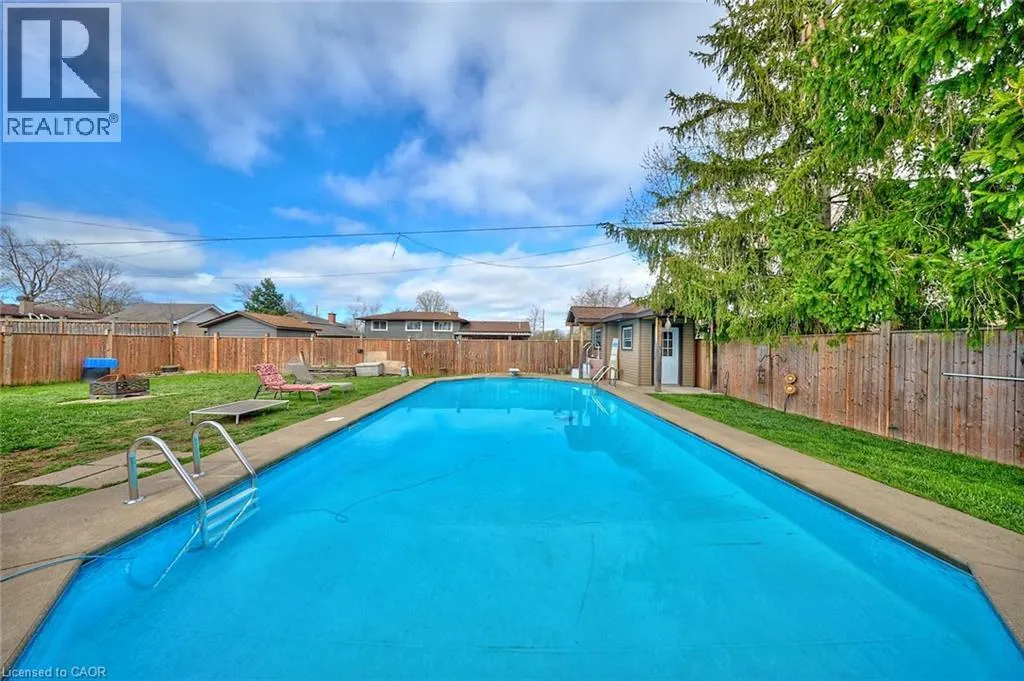 765 GRANDVIEW Road
