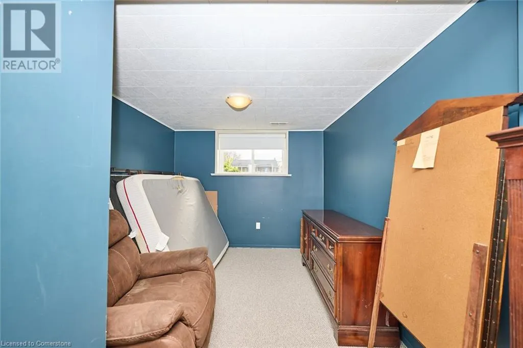 765 GRANDVIEW Road
