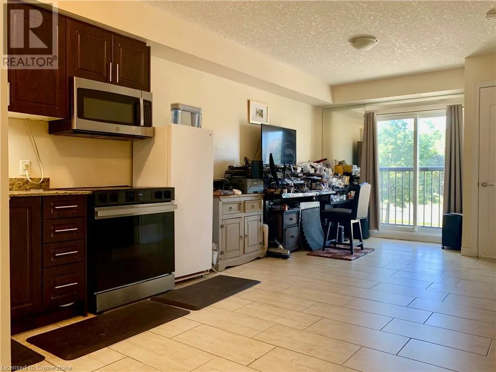 886 GOLF LINKS Road Unit# 104, #104
