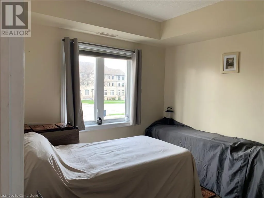 886 GOLF LINKS Road Unit# 104, #104