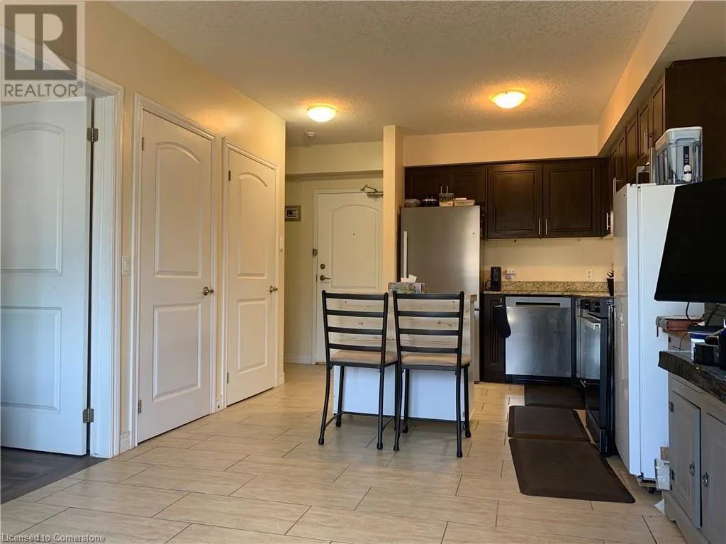 886 GOLF LINKS Road Unit# 104, #104