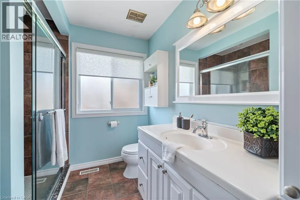 33 TOTTEN DRIVE Drive