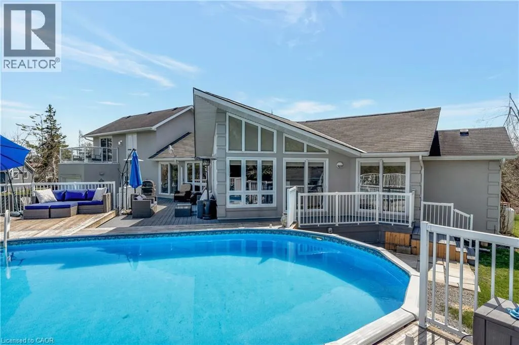 33 TOTTEN DRIVE Drive