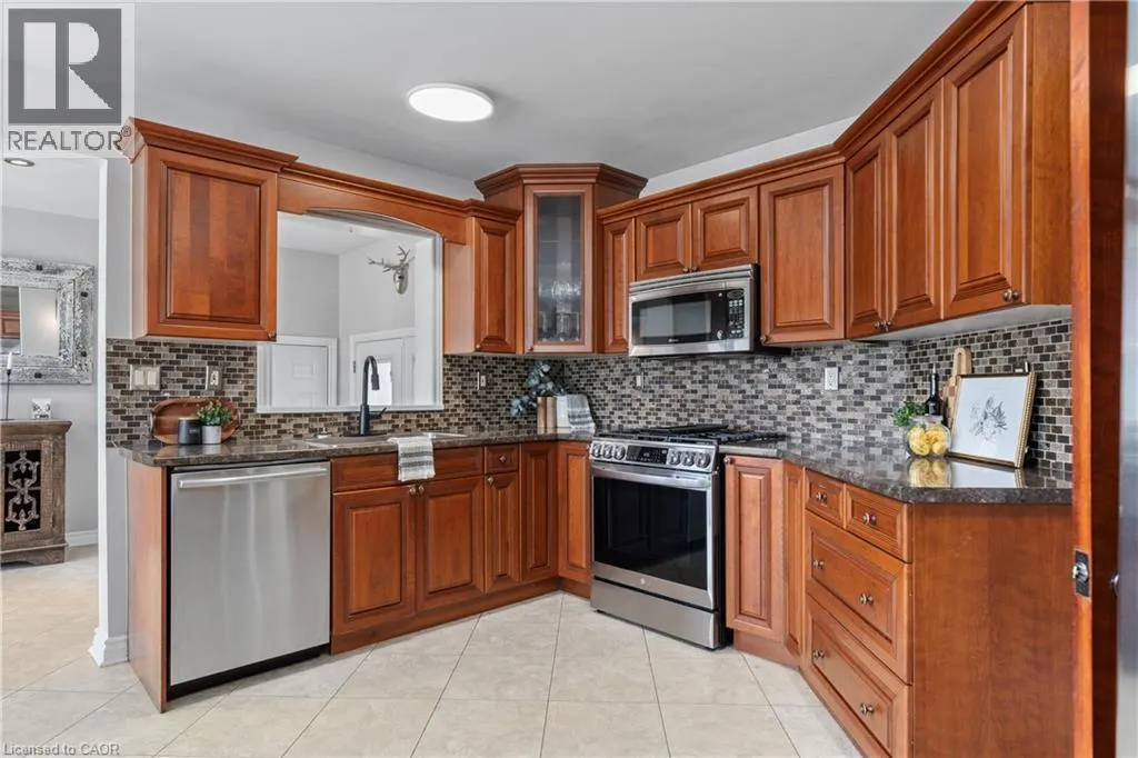 33 TOTTEN DRIVE Drive