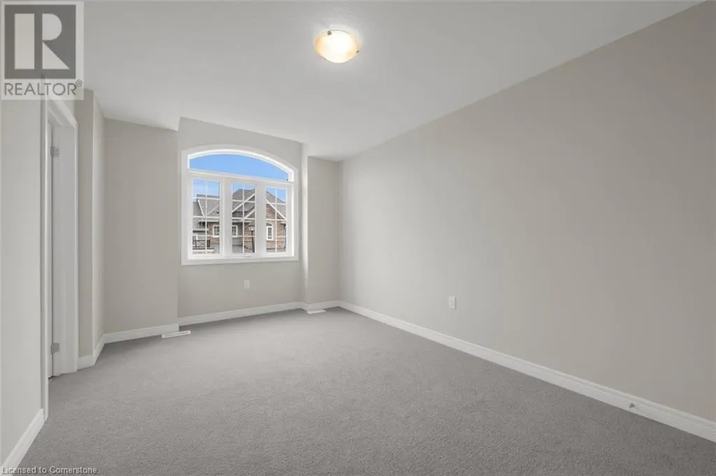 11 LINDEN PARK Lane