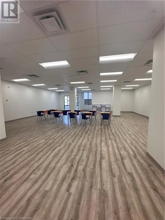 379 DUNDAS Street Unit# 109-110, #109-110
