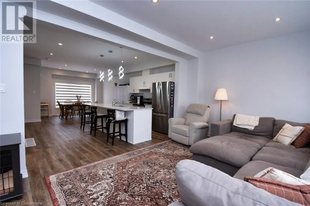 187 WILSON Street W Unit# 4, #4
