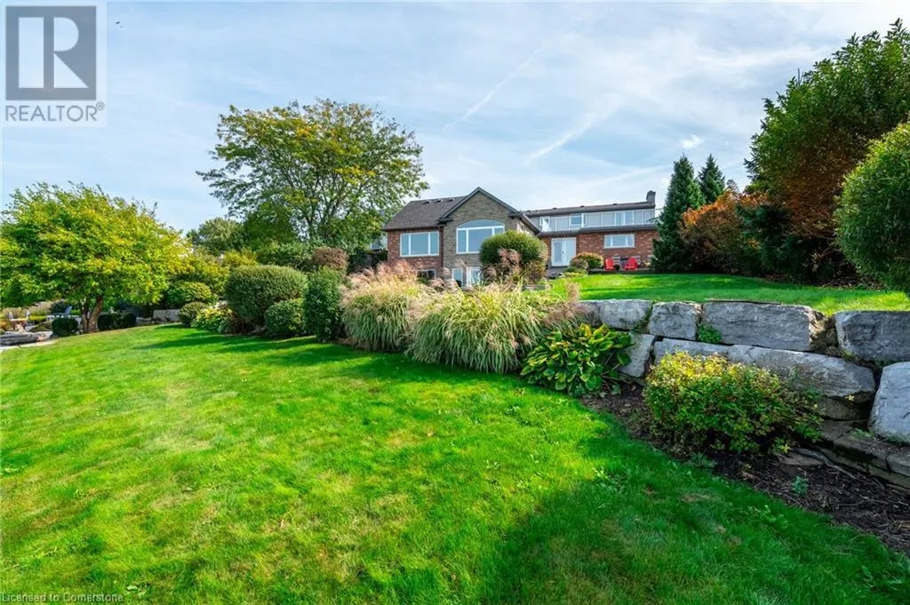 144 LAKESIDE Drive