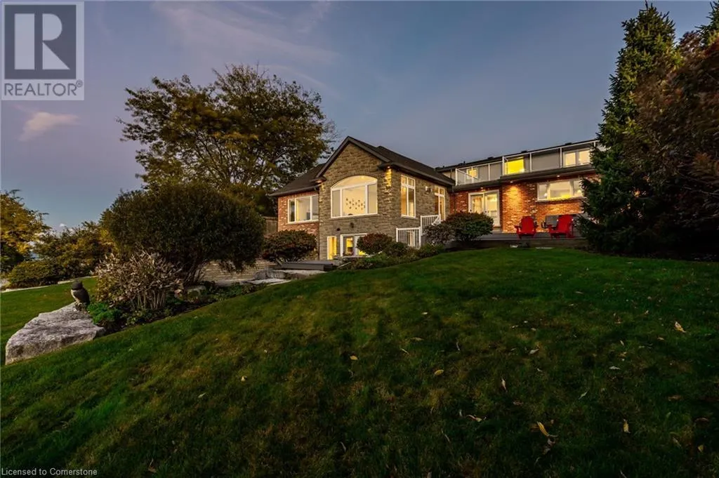 144 LAKESIDE Drive