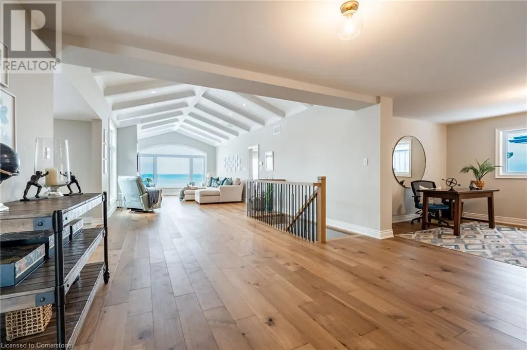 144 LAKESIDE Drive