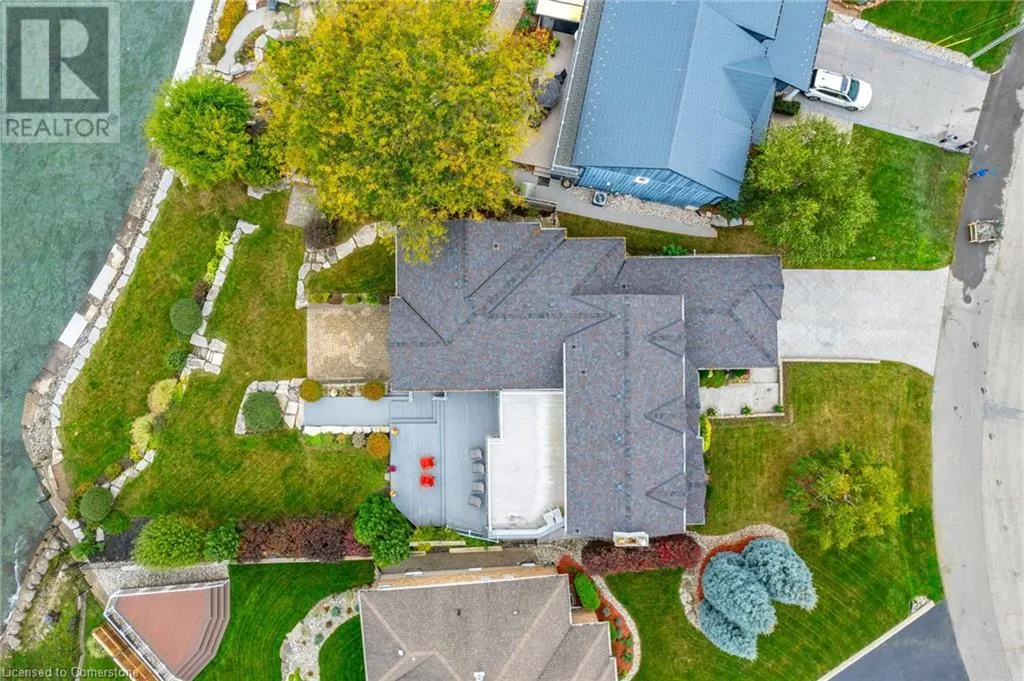 144 LAKESIDE Drive