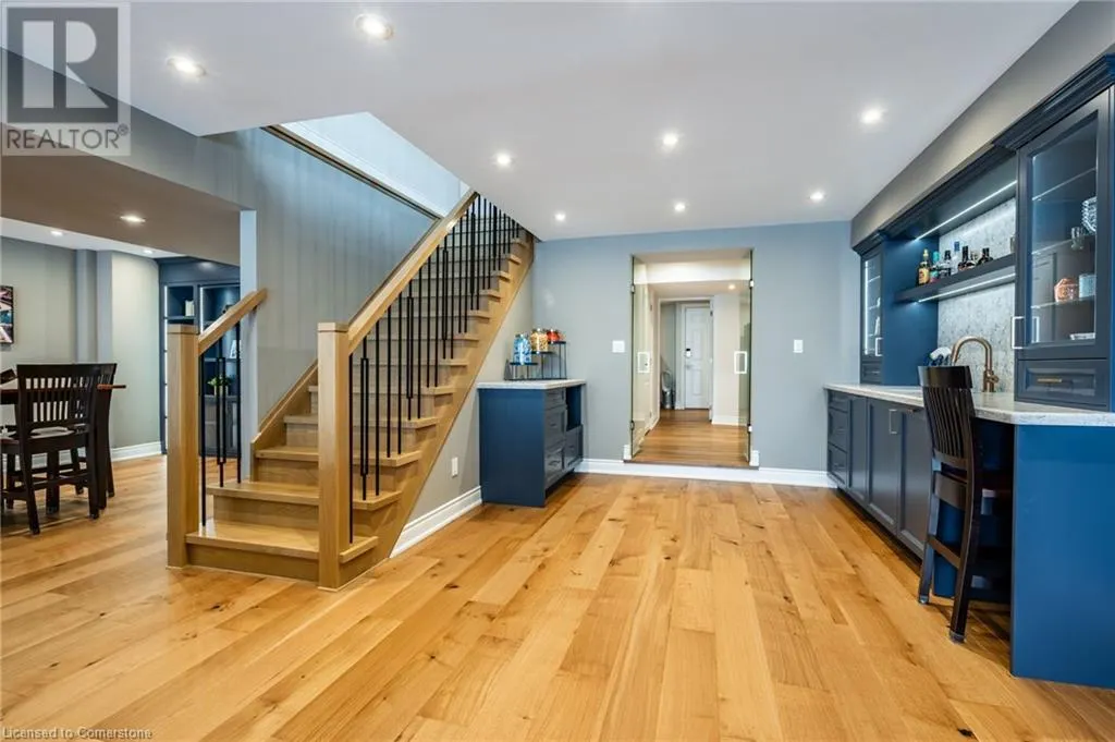 144 LAKESIDE Drive