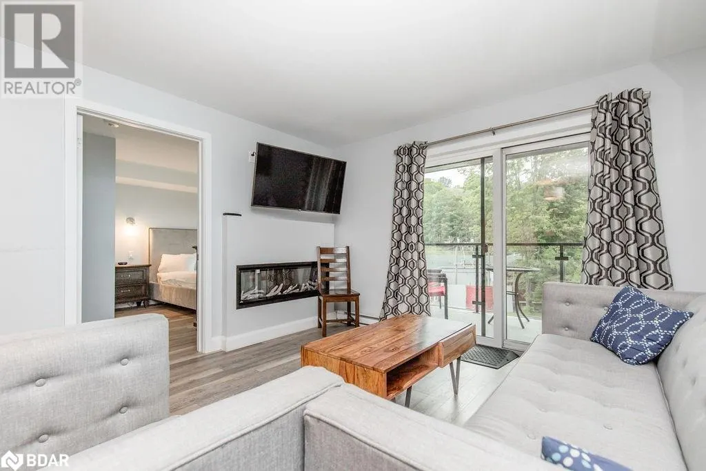 80 HORSESHOE Boulevard Unit# 307, #307