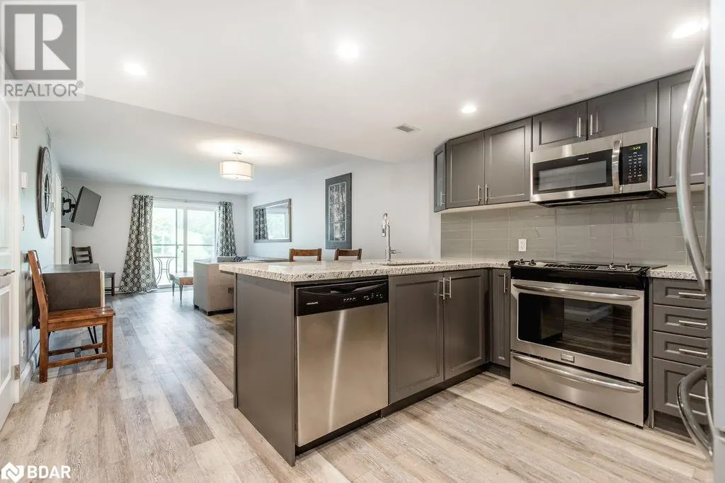 80 HORSESHOE Boulevard Unit# 307, #307