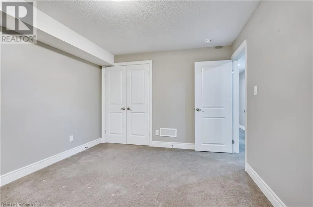 194 DONLY Drive S Unit# 12, #12
