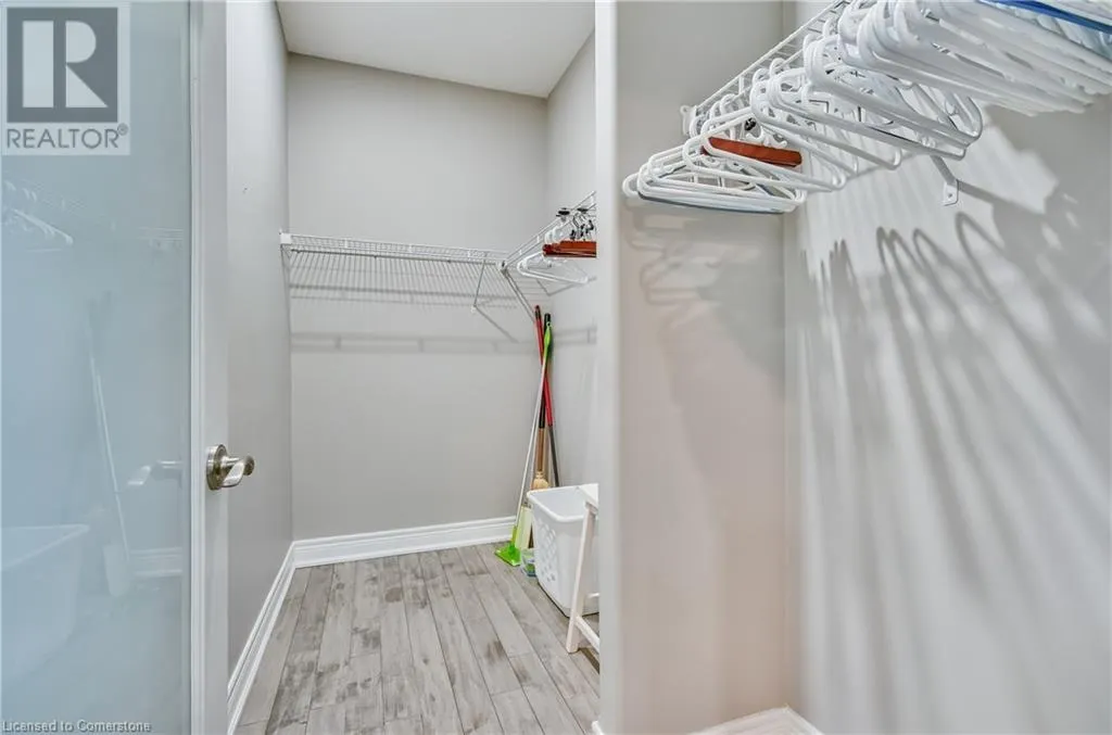 194 DONLY Drive S Unit# 12, #12