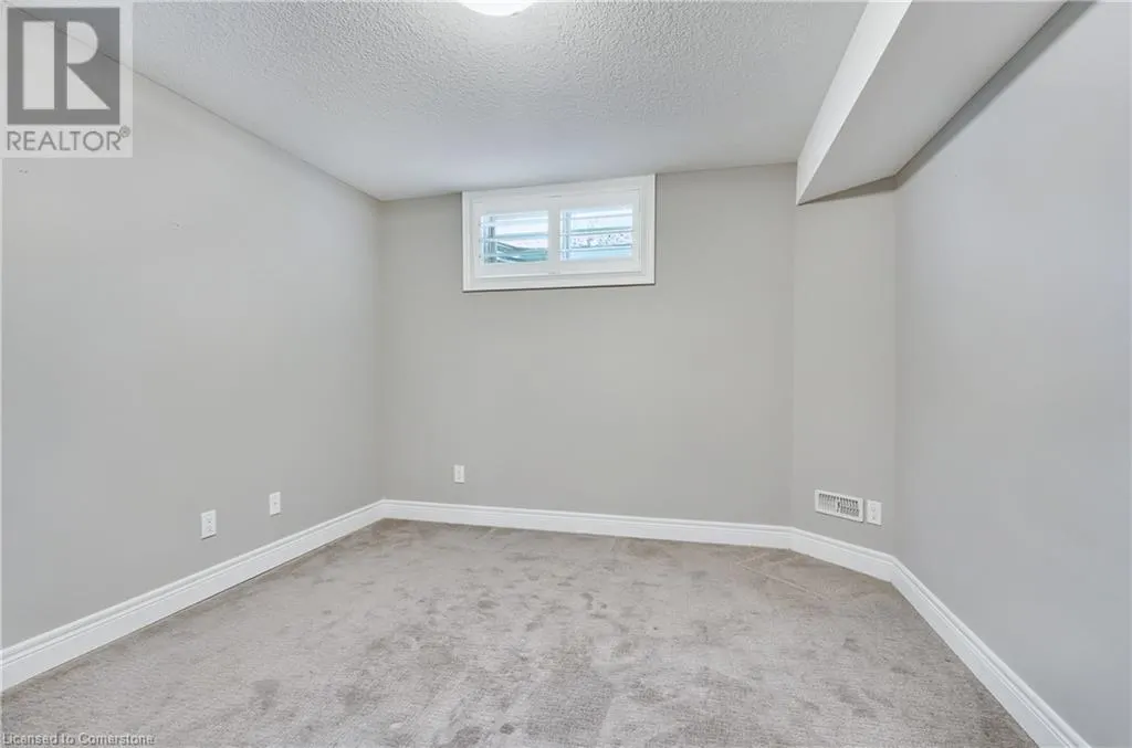 194 DONLY Drive S Unit# 12, #12
