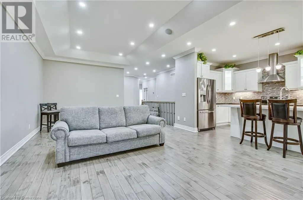 194 DONLY Drive S Unit# 12, #12