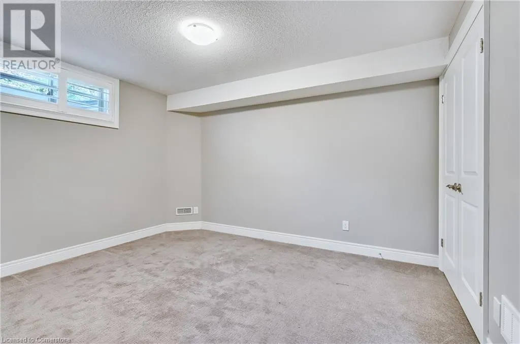194 DONLY Drive S Unit# 12, #12