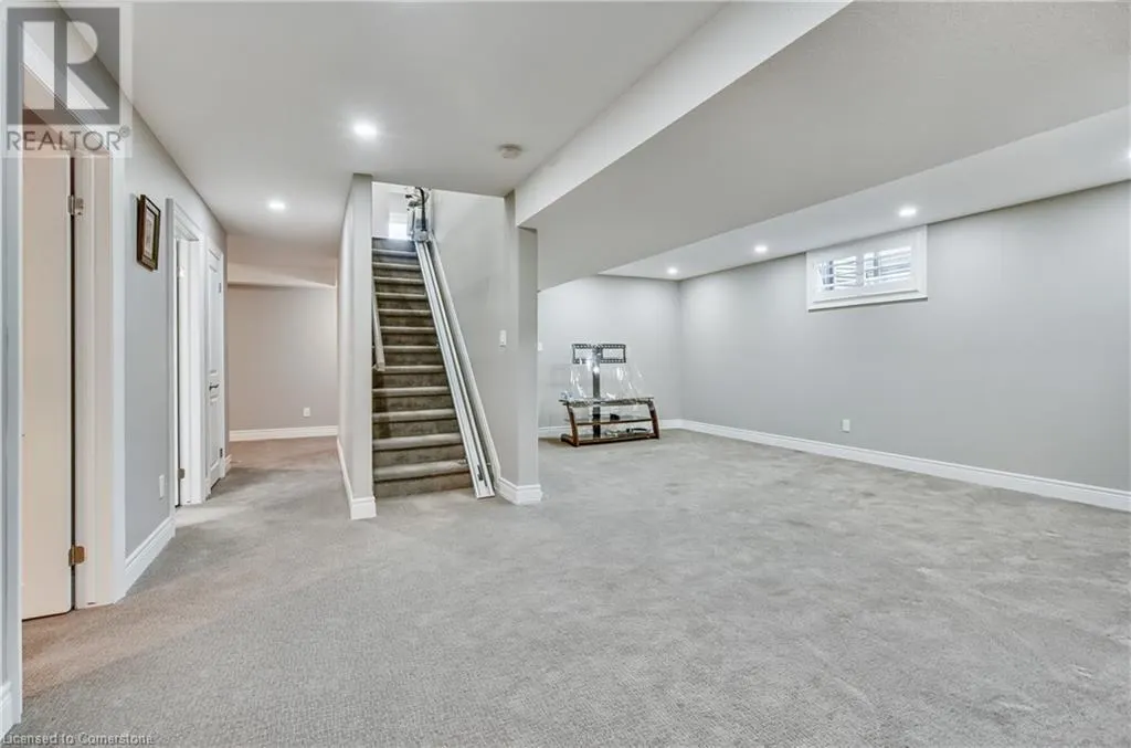 194 DONLY Drive S Unit# 12, #12