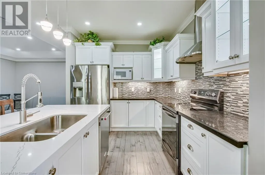 194 DONLY Drive S Unit# 12, #12