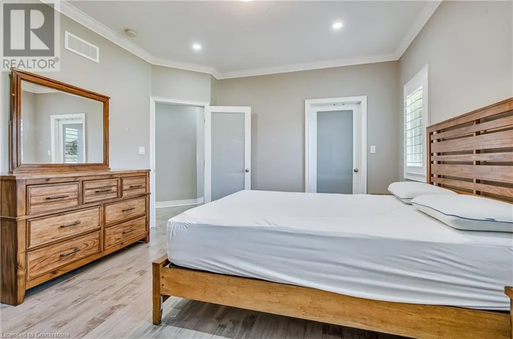 194 DONLY Drive S Unit# 12, #12