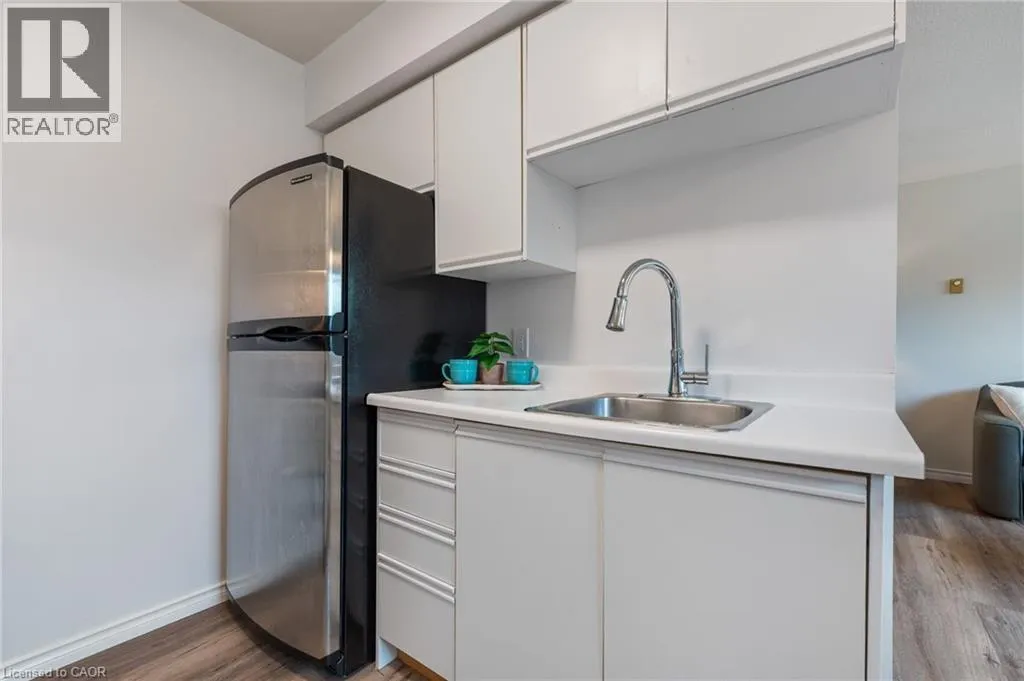 60 DONLY Drive S Unit# 101, #101