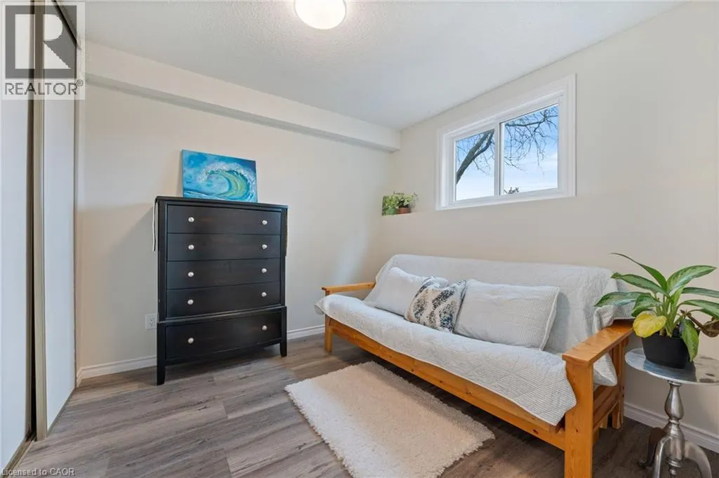 60 DONLY Drive S Unit# 101, #101