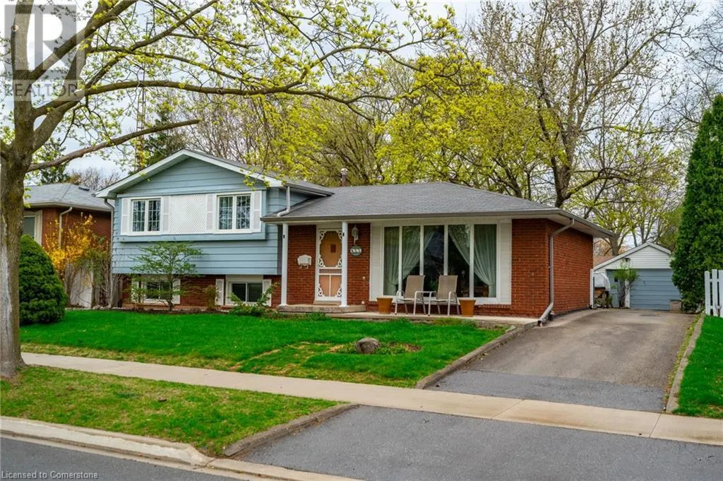 611 WOODVIEW Road