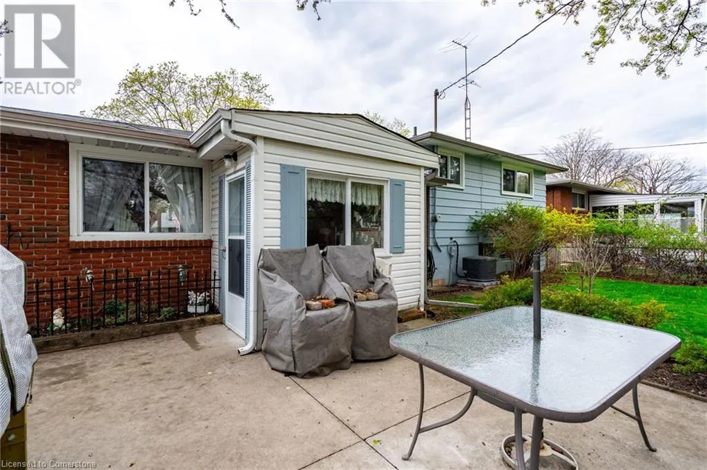 611 WOODVIEW Road