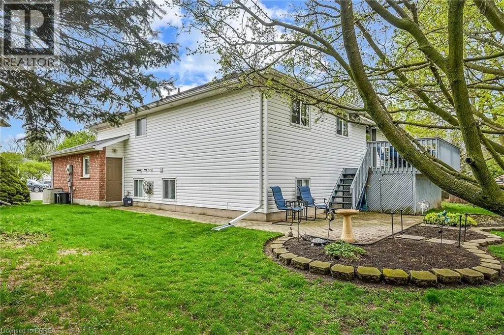 22 PASSMORE Court