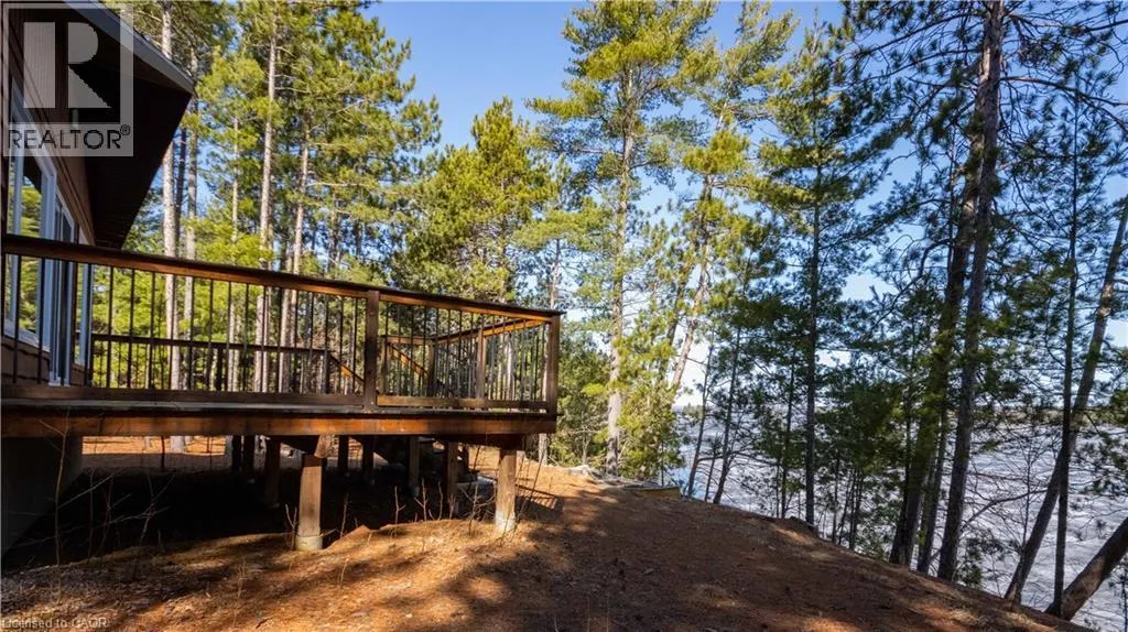 610 PINE POINT Lane