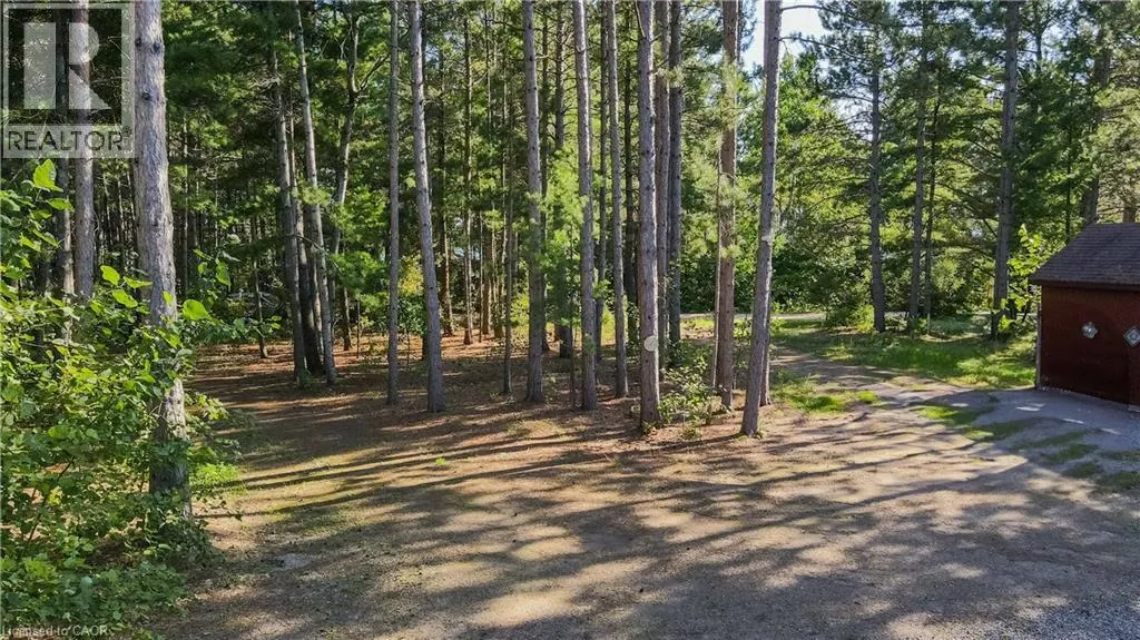 610 PINE POINT Lane