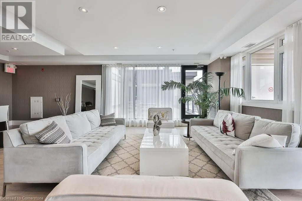 128 GARDEN Drive Unit# 207, #207