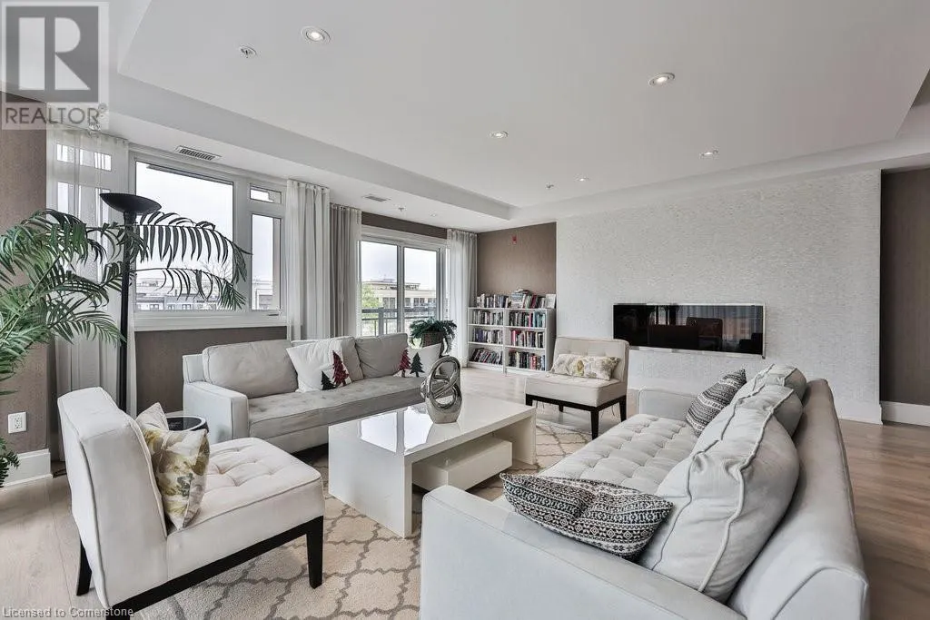 128 GARDEN Drive Unit# 207, #207