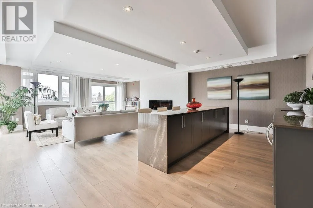 128 GARDEN Drive Unit# 207, #207