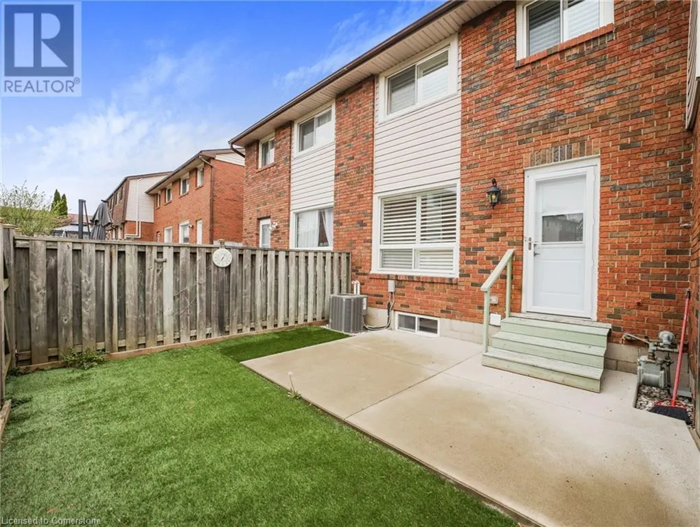 202 LAVINA Crescent Unit# 10, #10