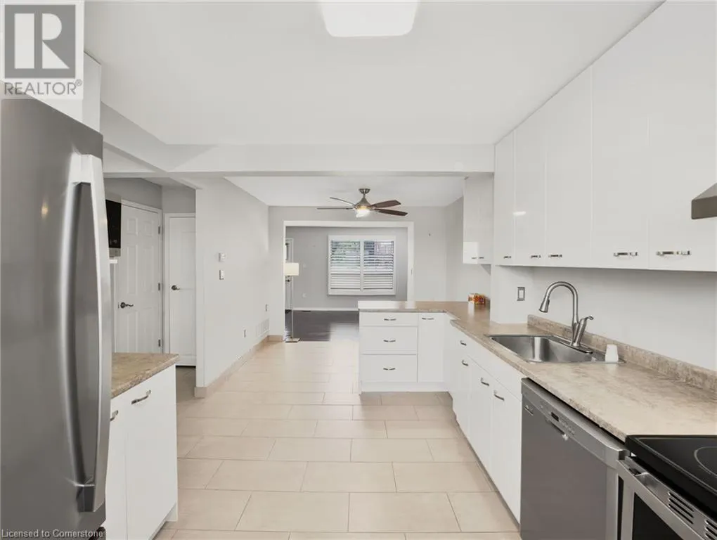 202 LAVINA Crescent Unit# 10, #10
