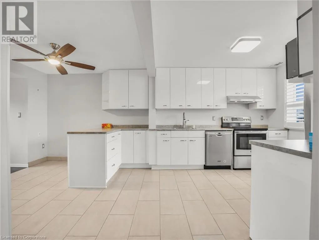 202 LAVINA Crescent Unit# 10, #10