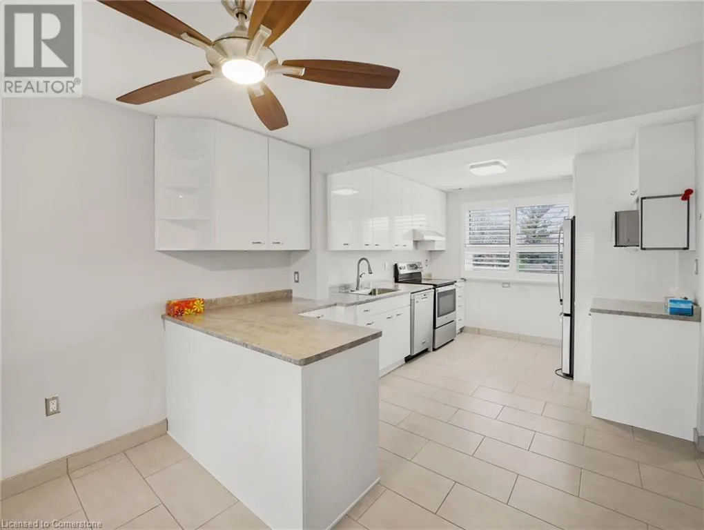 202 LAVINA Crescent Unit# 10, #10