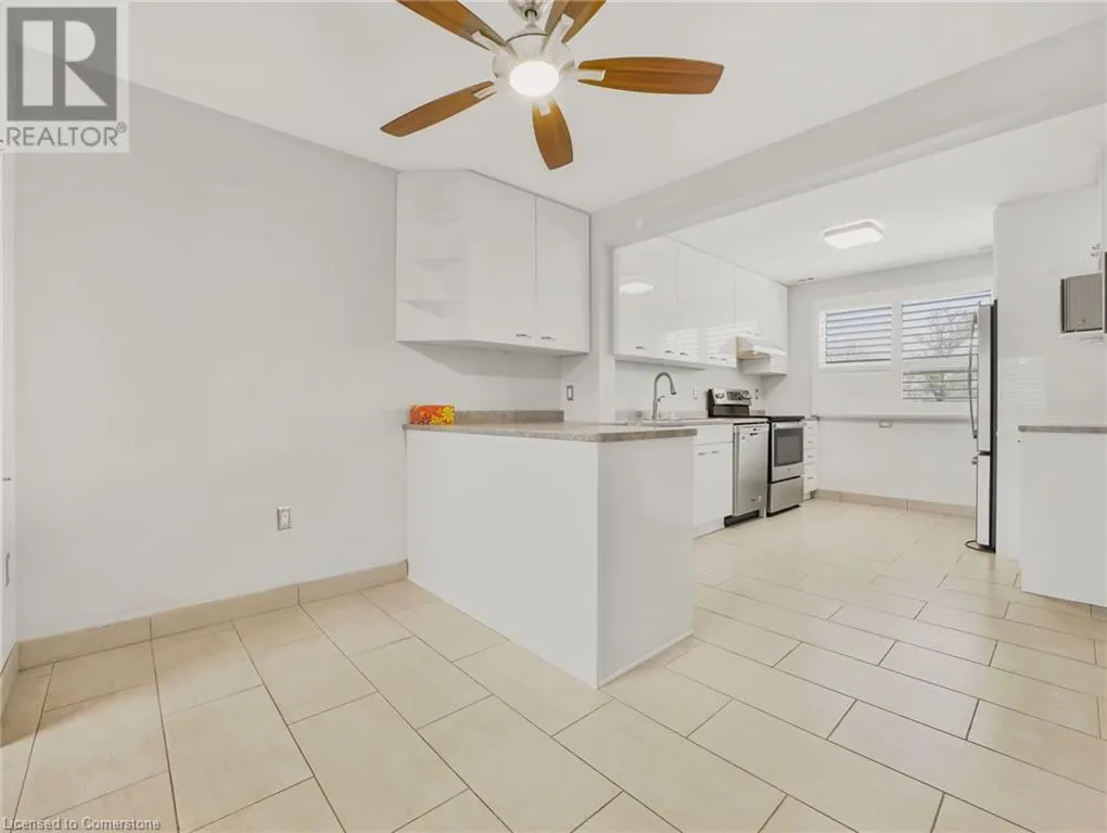 202 LAVINA Crescent Unit# 10, #10