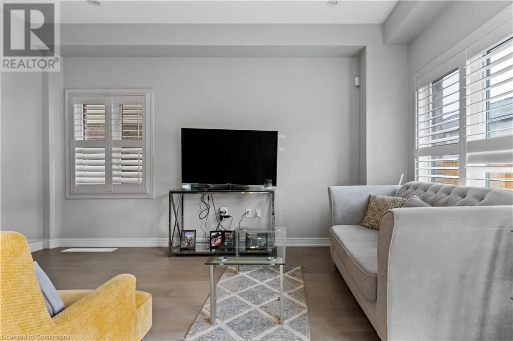 377 GLANCASTER Road Unit# 20, #20