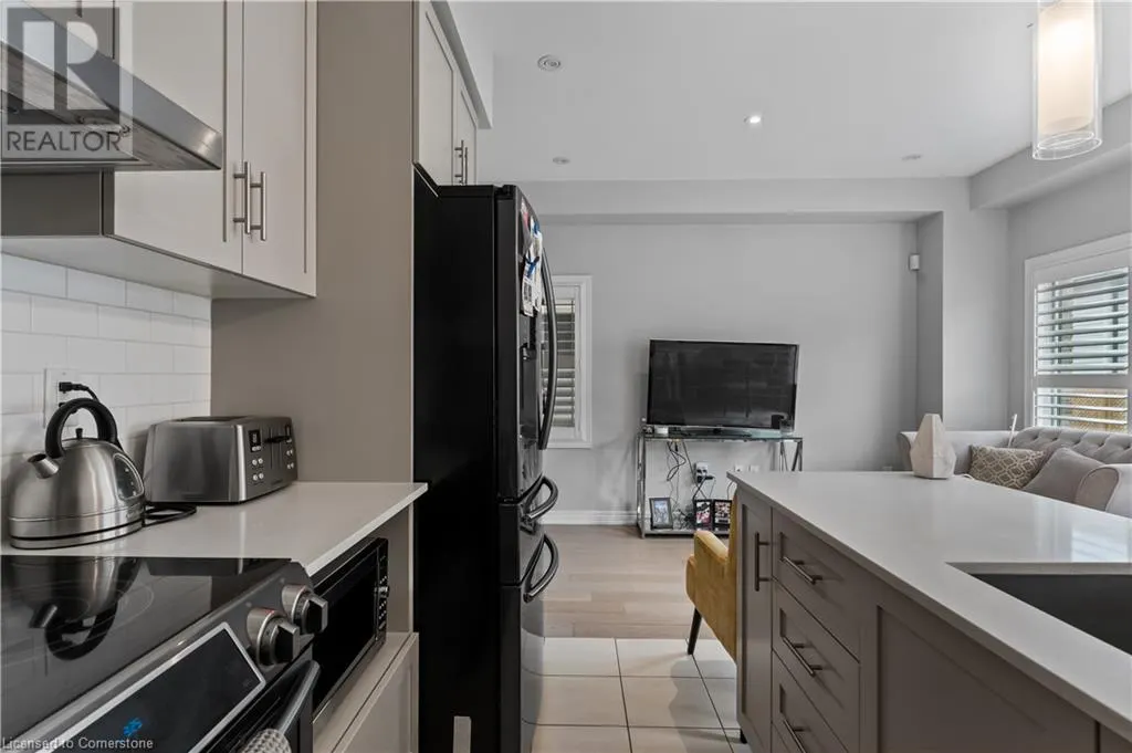 377 GLANCASTER Road Unit# 20, #20