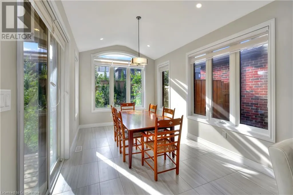 35 LOXLEIGH Lane