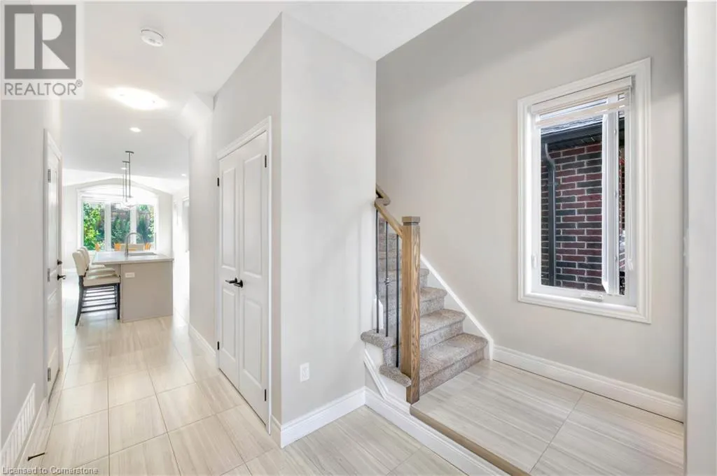 35 LOXLEIGH Lane