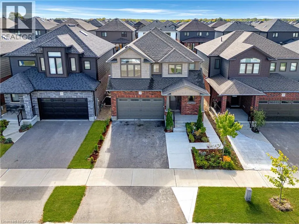 35 LOXLEIGH Lane
