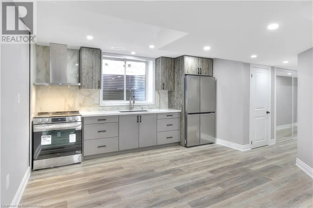 35 LOXLEIGH Lane