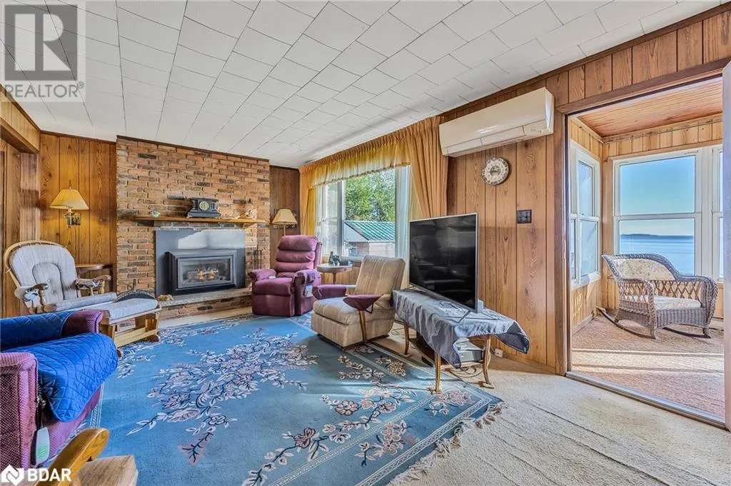 769 WOODLAND Drive