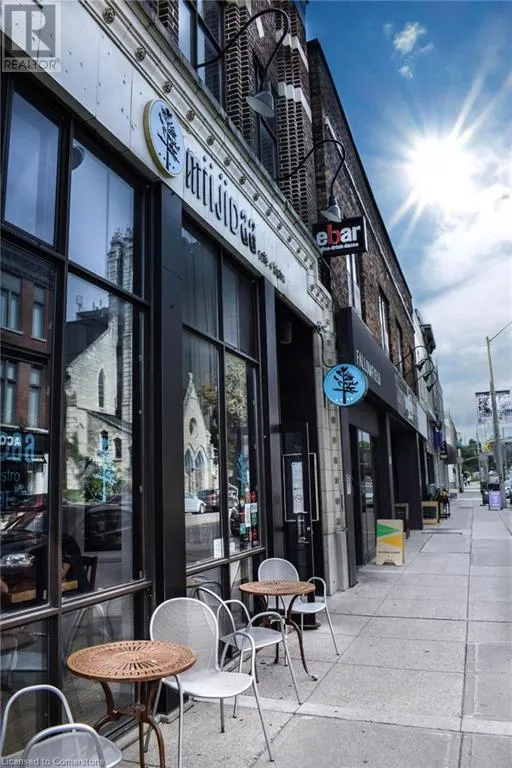 103 SURREY Street E