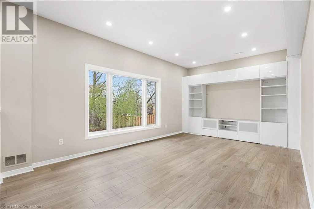 155 ELMIRA Road N